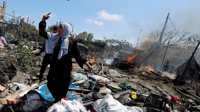 Lagi-lagi Langgar Hukum Humaniter, Israel Serang Pengungsian Khan Younis!